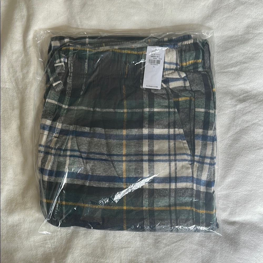 Old Navy Flannel Pajama Pants for Men NWT